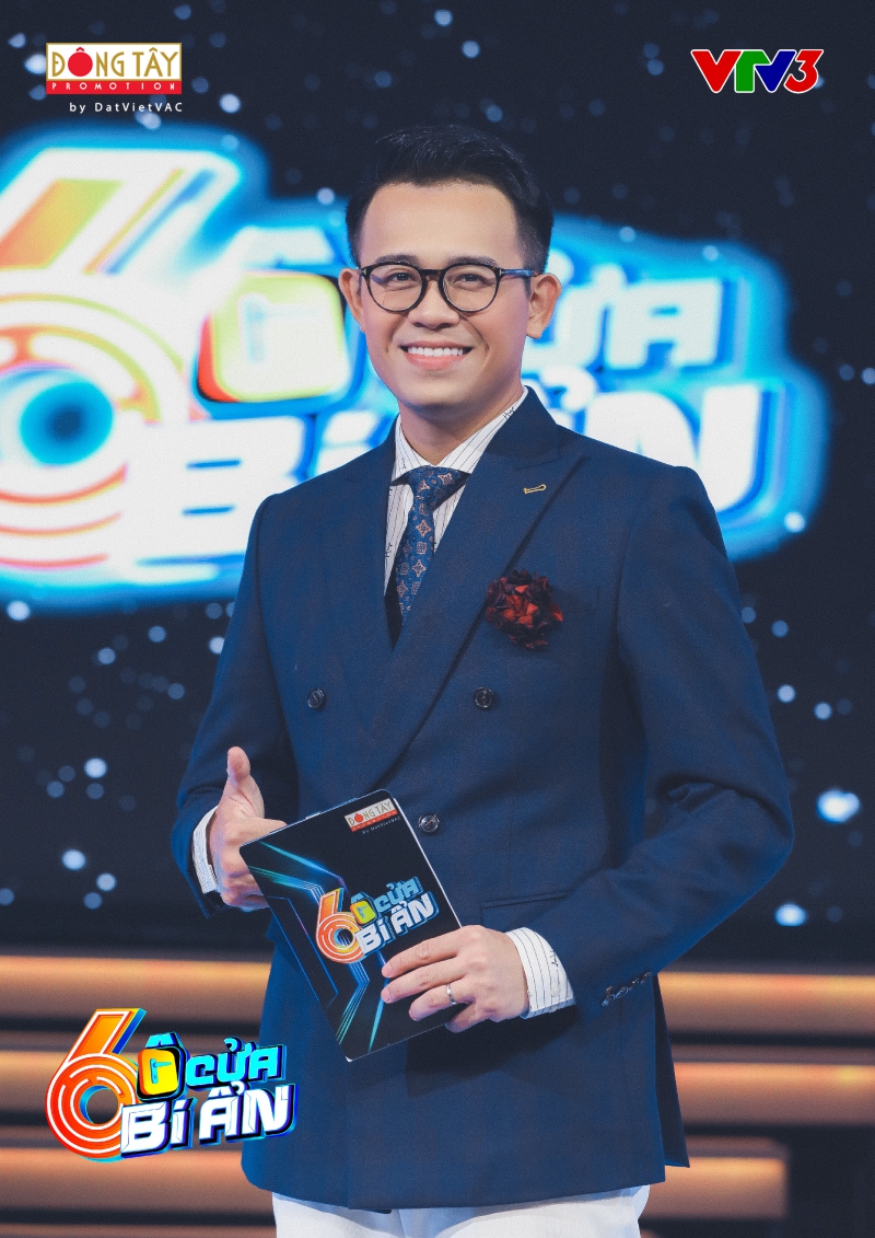MC ‘Hoa hậu Việt Nam’ - Đức Bảo ‘cầm trịch’ gameshow tài năng mới trên sóng VTV  - Ảnh 1